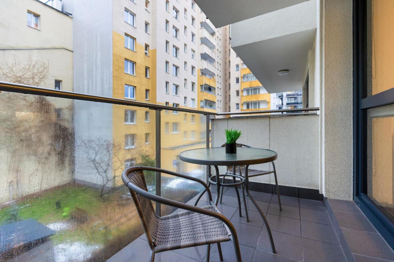 Apartment Chlodna Modern Near The Centre By Renters Warschau