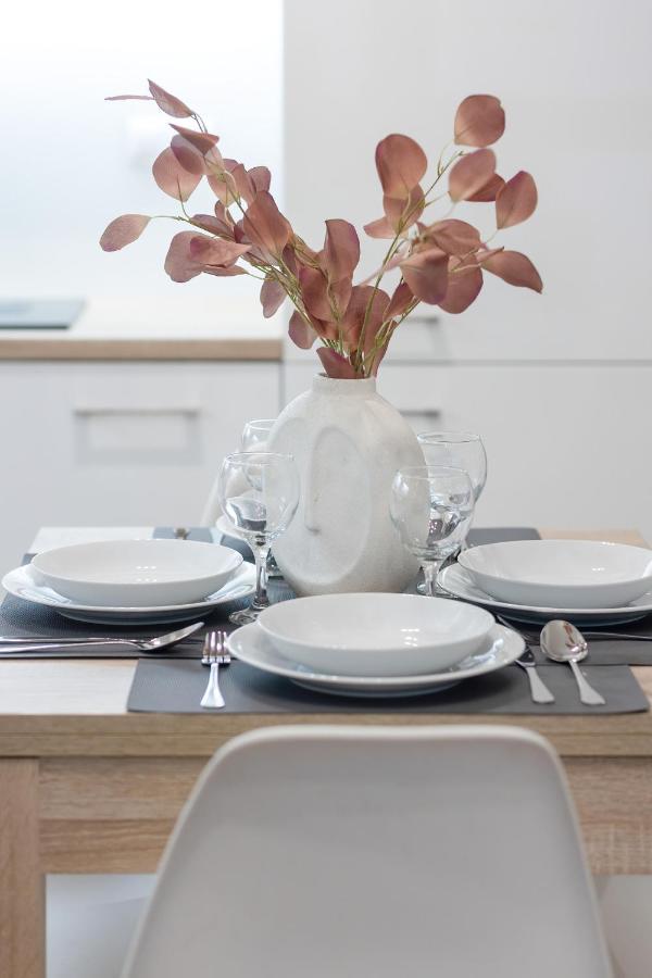 Chlodna Modern Near The Centre By Renters Apartment Warschau