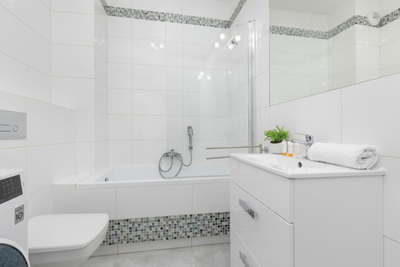 Chlodna Modern Near The Centre By Renters Warszawa